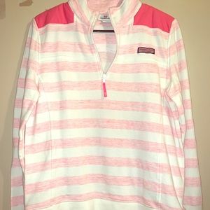 Women’s Vineyard Vines pull over
